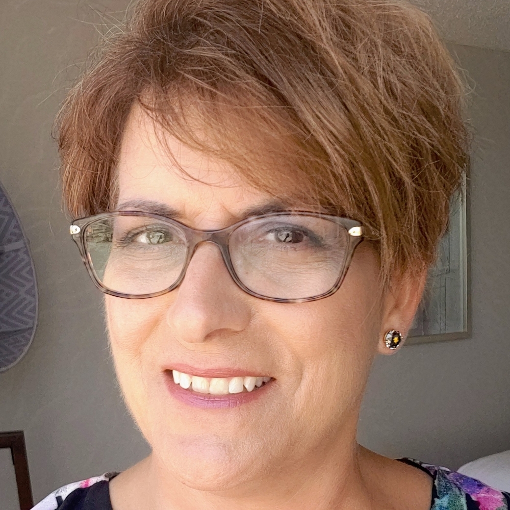 Meet your Posher, Christina